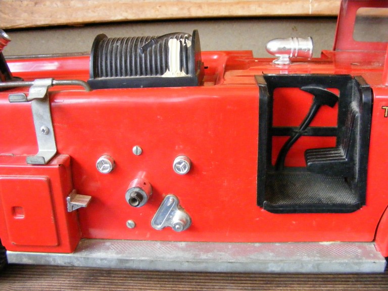 VINTAGE BUDDY L FIRE TRUCK TEXACO AND BOX  